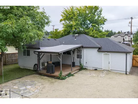 Exterior - 1835 City View St, Eugene, OR 97405 photo 1 of 5