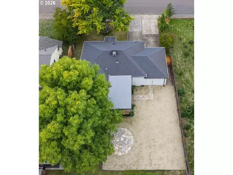 View/Area - 1835 City View St, Eugene, OR 97405 photo 3 of 4