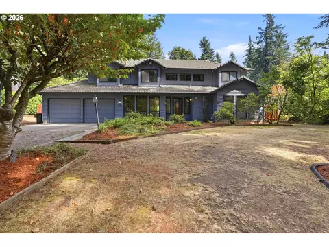 18704 S Terry Michael Dr, Oregon City, OR 97045