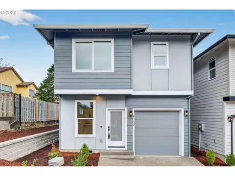 Exterior - 4055 SW Mckinley St, Gresham, OR 97080 photo 2 of 4