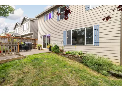 Exterior - 38853 Redwood St, Sandy, OR 97055 photo 8 of 12