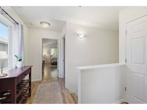 Entry Way - 3625 Kendra St, Eugene, OR 97404 photo 1 of 1