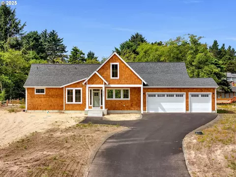 90238 Hobie Rd, Warrenton, OR 97146