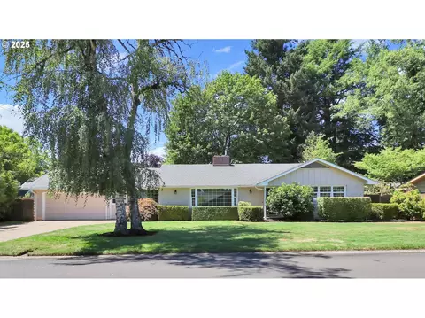 2894 Tomahawk Ln, Eugene, OR 97401