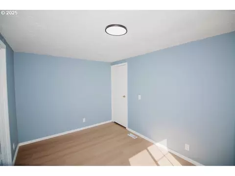 338 Archie St, Eugene, OR 97402 photo 20