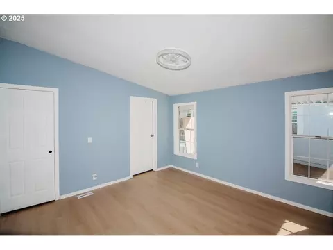 338 Archie St, Eugene, OR 97402 photo 14