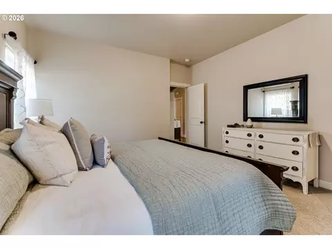 5427 King Arthur Ct, Eugene, OR 97402 photo 12