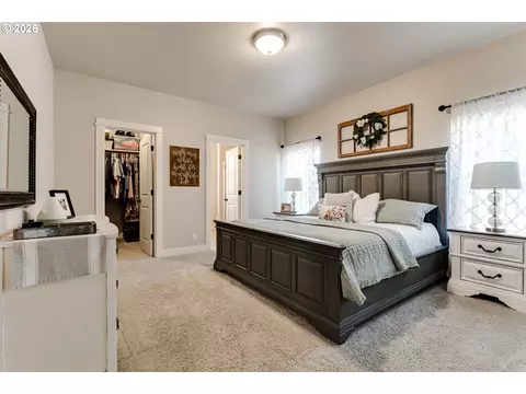 5427 King Arthur Ct, Eugene, OR 97402 photo 11