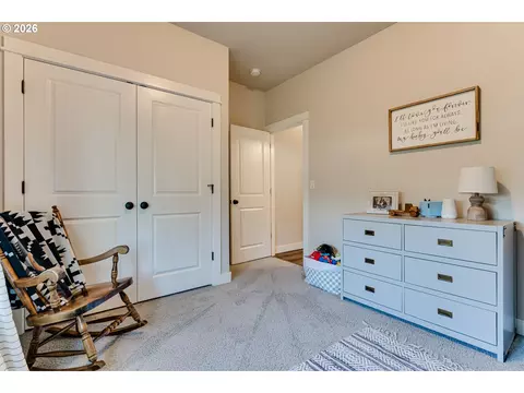 5427 King Arthur Ct, Eugene, OR 97402 photo 16