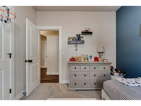 5427 King Arthur Ct, Eugene, OR 97402 photo 18
