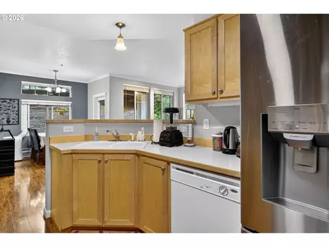 Kitchen - 14830 SW Sandhill Loop #102, Beaverton, OR 97007 photo 3 of 3
