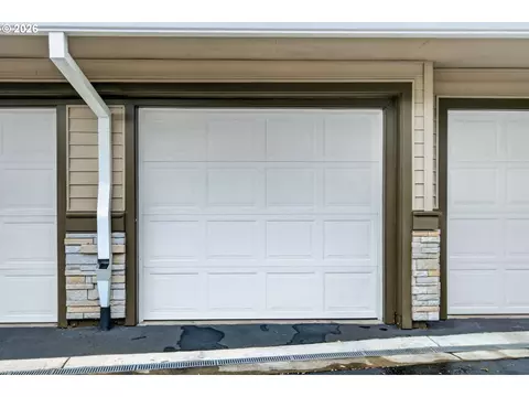 Exterior - 14830 SW Sandhill Loop #102, Beaverton, OR 97007 photo 2 of 5