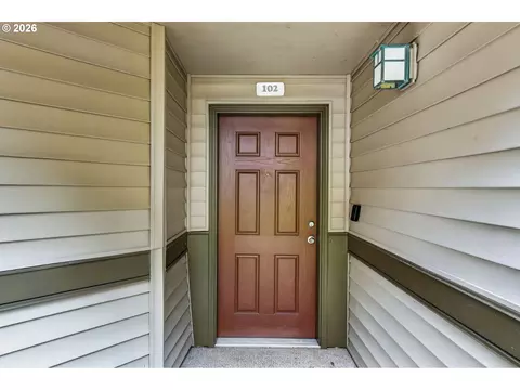14830 SW Sandhill Loop #102, Beaverton, OR 97007