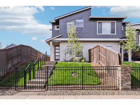 11489 SE Pleasant Valley Pkwy, Happy Valley, OR 97086