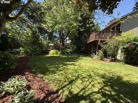 Exterior - 2960 SE 5th St, Gresham, OR 97080 photo 3 of 10