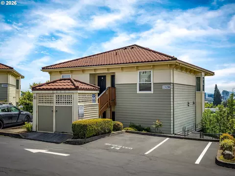 232 NW Uptown Ter #1B, Portland, OR 97210