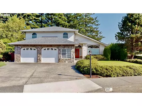 867 Jodee Ln, Brookings, OR 97415