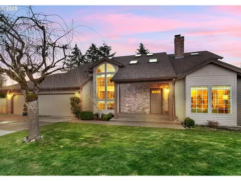 5727 NW 204th Pl, Portland, OR 97229