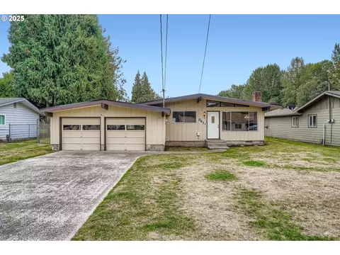841 Washington St, Woodland, WA 98674