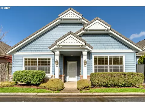 3128 Lake Crest Dr, Eugene, OR 97408