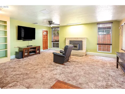 Living - 1294 Satre St, Eugene, OR 97401 photo 1 of 3