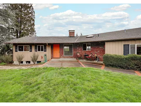 1485 Timberline Dr, Lake Oswego, OR 97034
