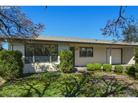 3611 NE 45th St, Vancouver, WA 98661