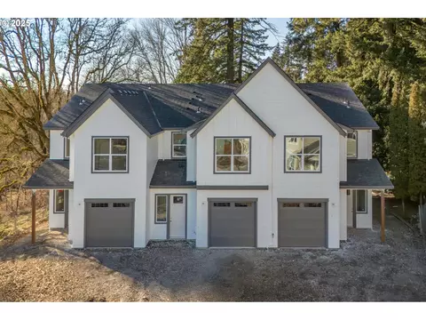 9256 SW Waverly Dr, Tigard, OR 97224