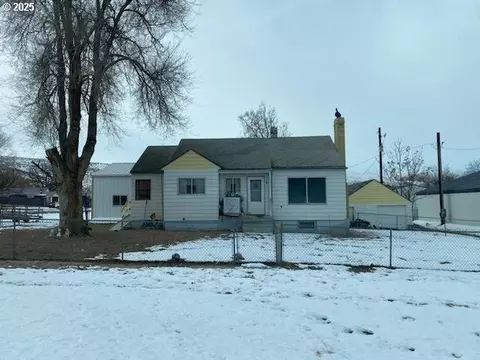 475 E 3rd St, Huntington, OR 97907