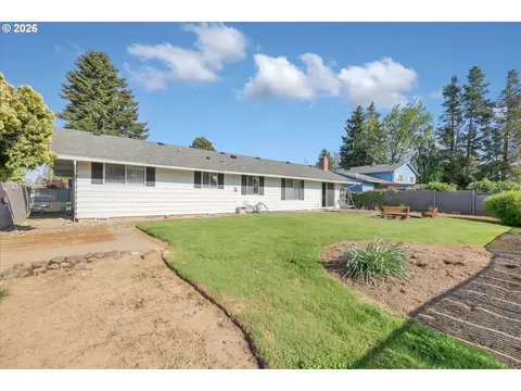 Exterior - 1035 SE 225th Ave, Gresham, OR 97030 photo 9 of 9