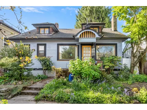 2714 NEverett St, Portland, OR 97232