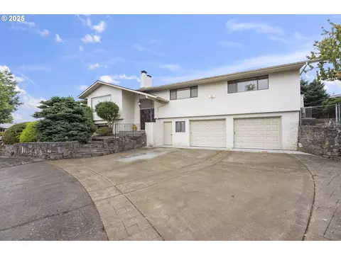 14344 NE Fremont Ct, Portland, OR 97230