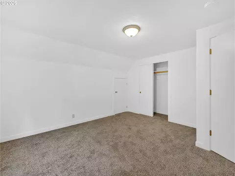 Bedroom - 58610 E Highway 26, Sandy, OR 97055 photo 7 of 7