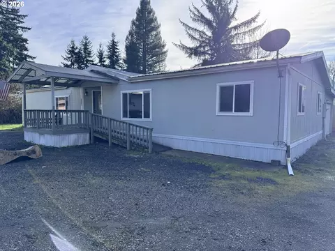 3372 Long St, Sweet Home, OR 97386