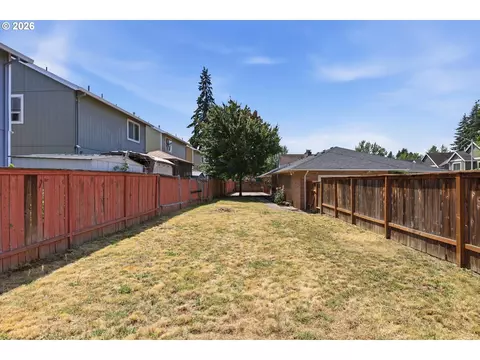 Exterior - 858 N 20th Way, Cornelius, OR 97113 photo 7 of 8
