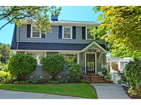 4432 NE Wistaria Dr, Portland, OR 97213