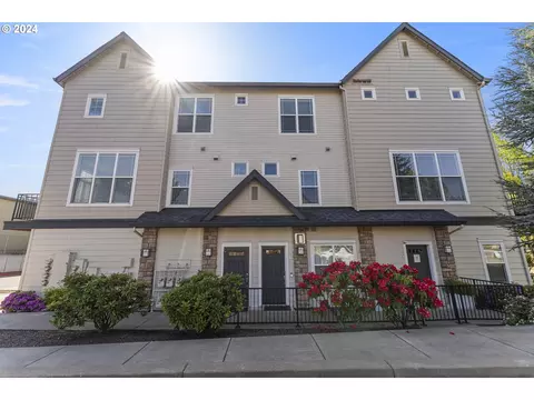 10675 NE Red Wing Way #203, Hillsboro, OR 97006