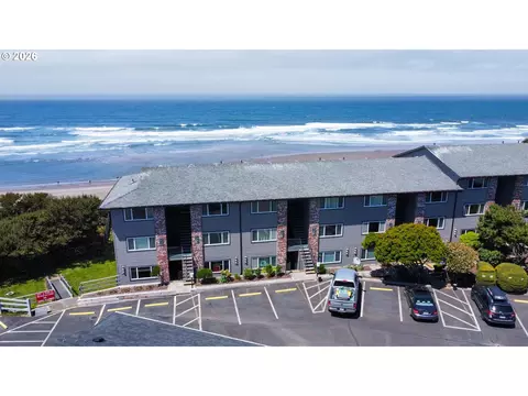 4229 SW Beach Ave #9, Lincoln City, OR 97367