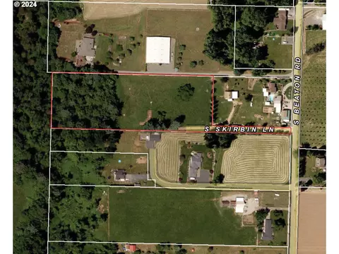 15079 S Beaton Rd, Oregon City, OR 97045