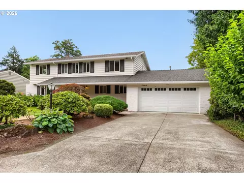 7190 SW Renee Dr, Portland, OR 97225