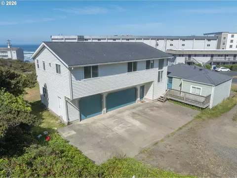 563565 SW 4th St, Newport, OR 97365