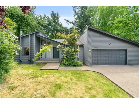 4740 SW Lowell Ct, Portland, OR 97221