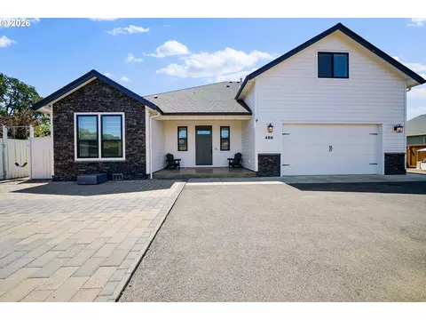 486 NW Coast Mountain Dr, Dallas, OR 97338