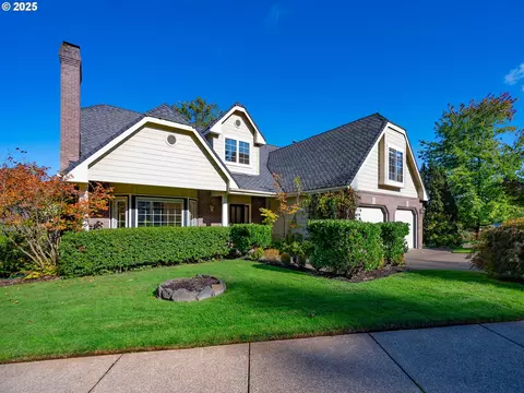 2037 Morning View Dr, Eugene, OR 97405