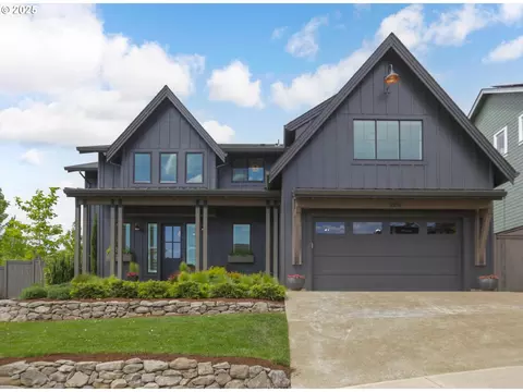 2104 Deerhill Ln, West Linn, OR 97068