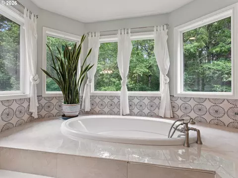 Bath - 22800 SE 476th Ave, Sandy, OR 97055 photo 4 of 5