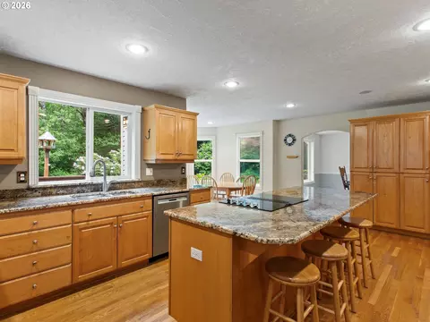 Kitchen - 22800 SE 476th Ave, Sandy, OR 97055 photo 3 of 5