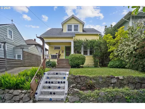 2123 SE 37th Ave, Portland, OR 97214