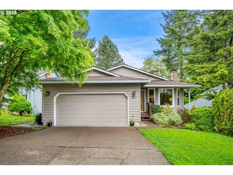 8927 SW 50th Ave, Portland, OR 97219