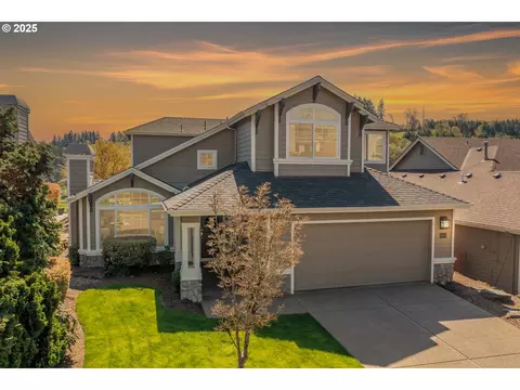 574 Creekside Dr SE, Salem, OR 97306